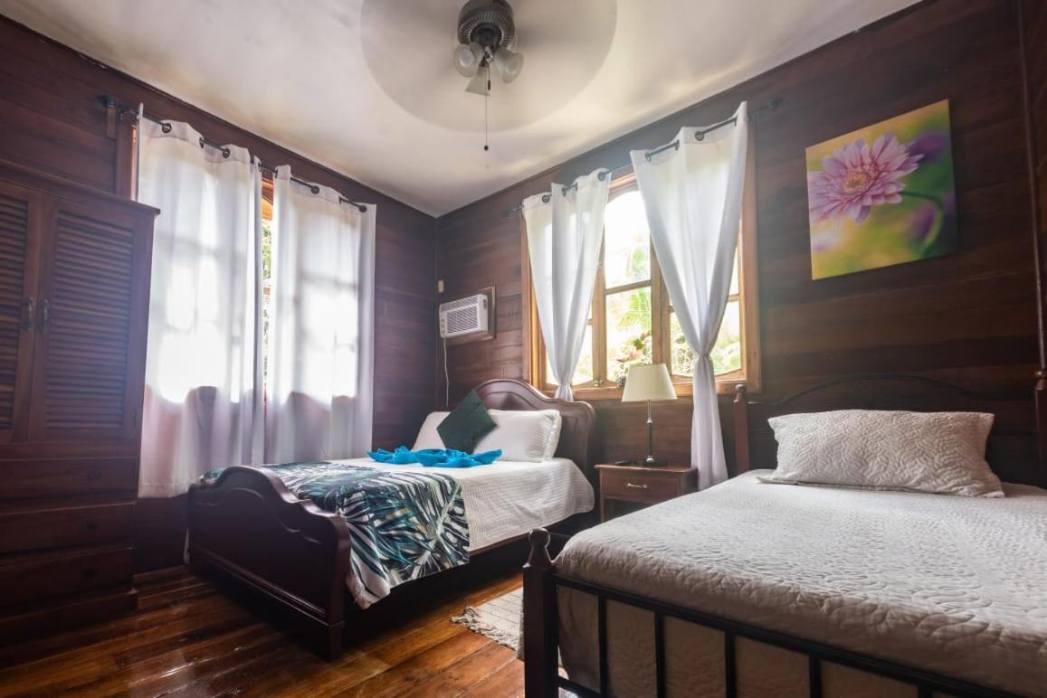 Hotel Tierra Verde Bed And Breakfast Bocas Town Ngoại thất bức ảnh
