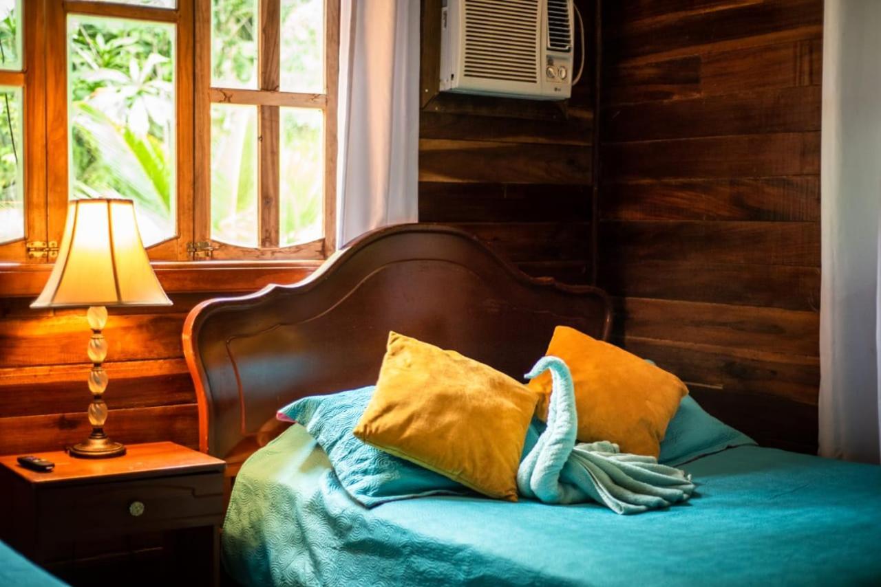 Hotel Tierra Verde Bed And Breakfast Bocas Town Ngoại thất bức ảnh